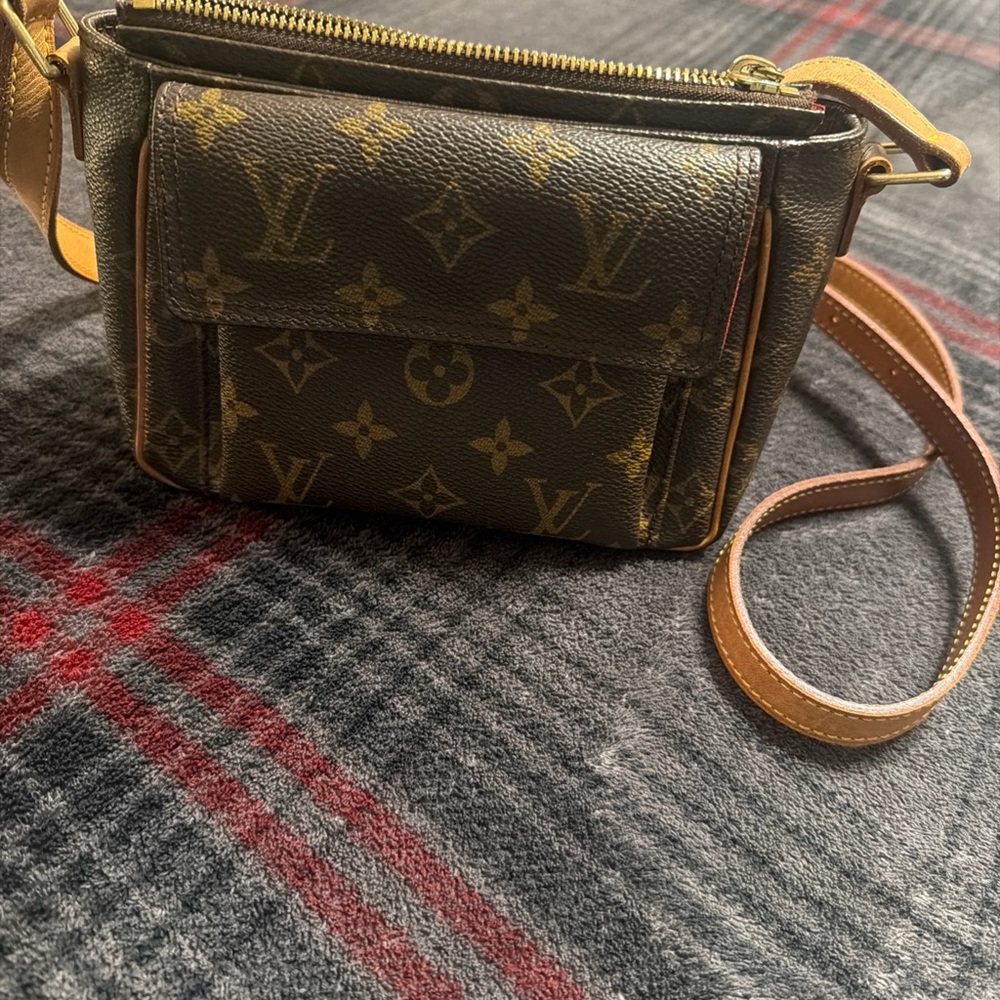 Louis Vuitton vivacite pm Monogram crossbody